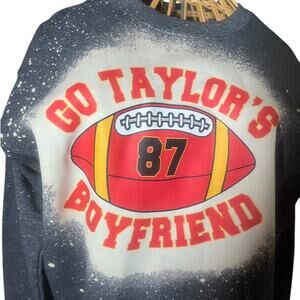 Chief's Taylor Swift Travis Kelsey Sweatshirt NWOT Sz Small